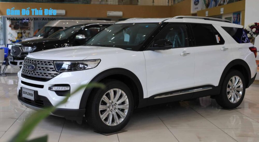 Cầm xe công ty đứng tên có được không?