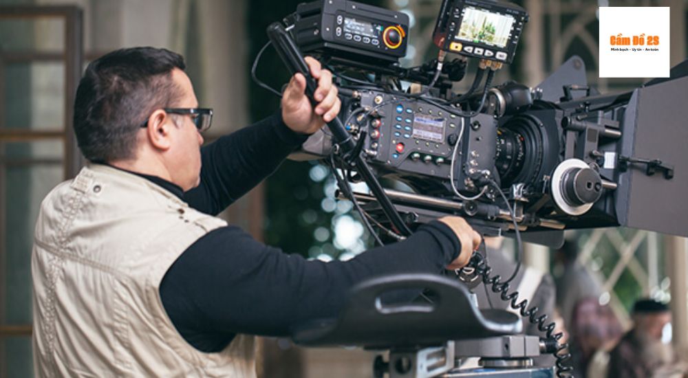 Livestream Rolls-Royce ở tiệm cầm đồ